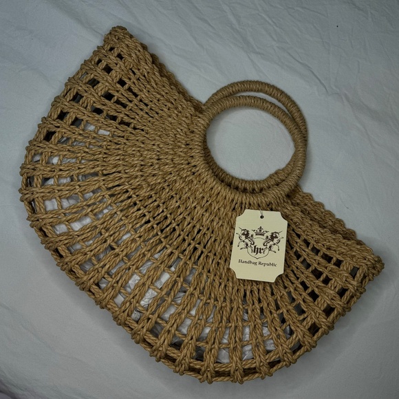 Handbags - NWT Wicker Bag | Woven Straw Basket | Top Handle Bohemian Beach Bag *No Liner*